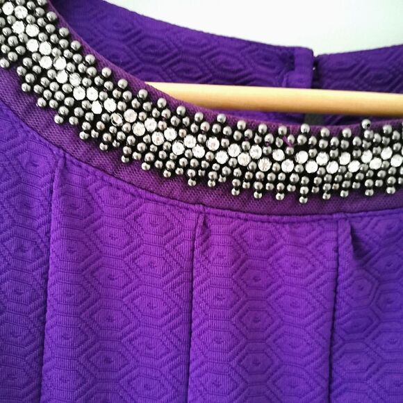 HAANI fit + flare dress with beaded collar size M - Picture 3 of 6